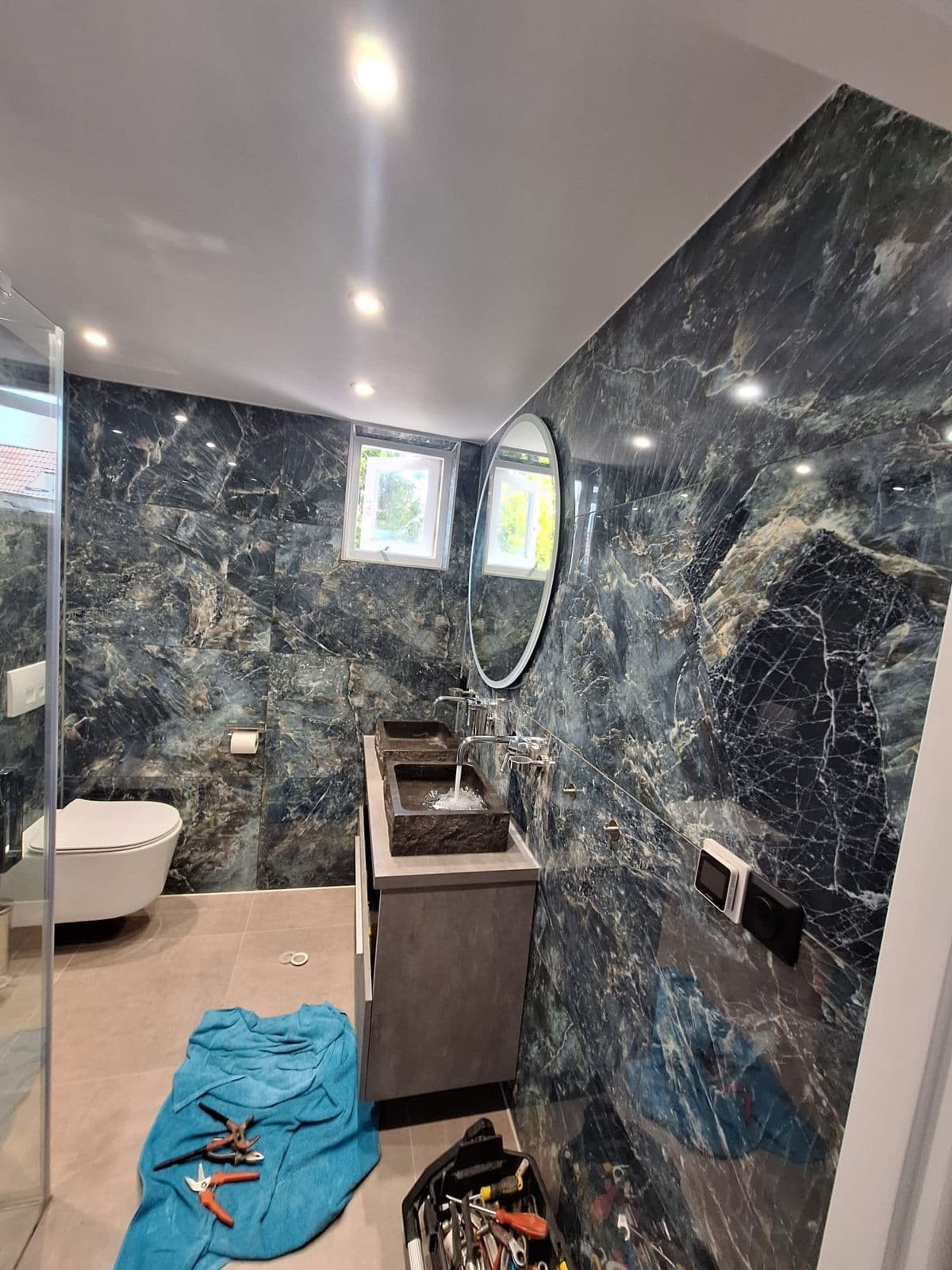 Badkamer blauw marmer: resultaat, foto 2