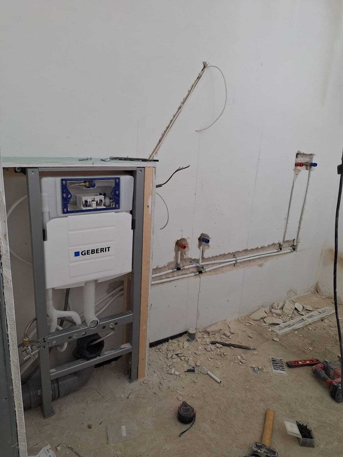 Badkamer met rookglas douchewand: tijdens het werk, foto 2