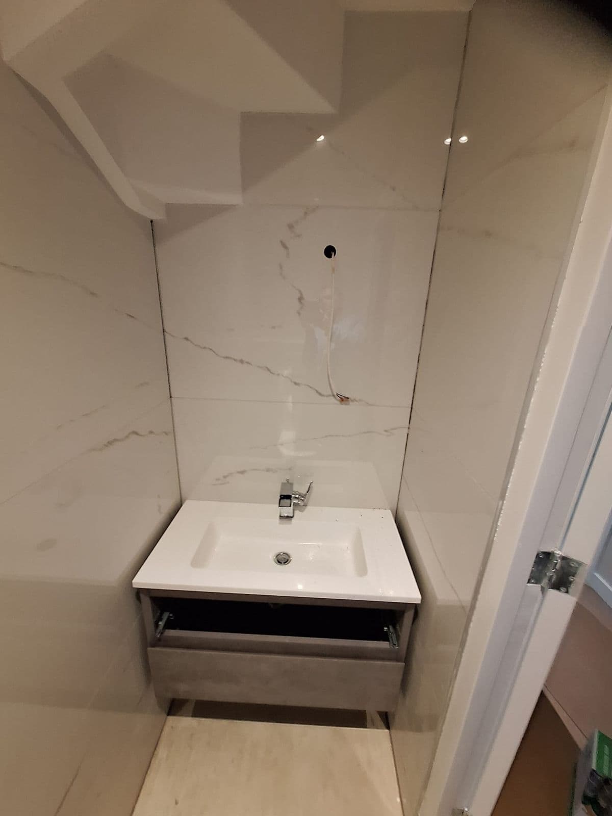 Badkamer wit marmer met inloopdouche: resultaat, foto 3
