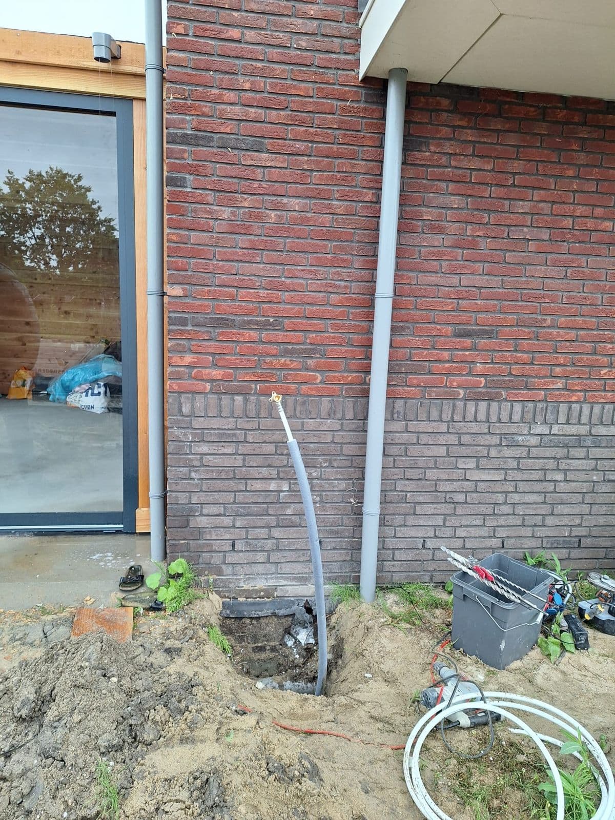 Buitenkraan aanleggen: tijdens het werk, foto 1