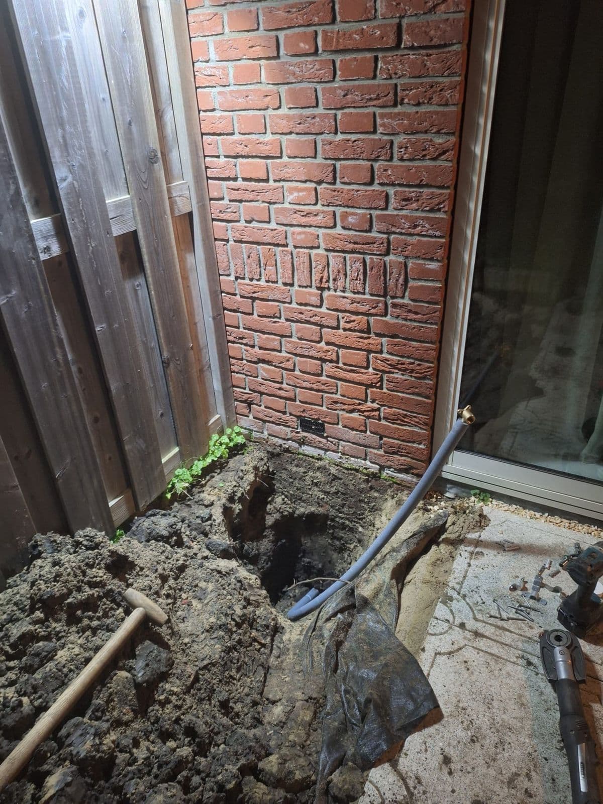 Buitenkraan aanleggen: tijdens het werk, foto 2