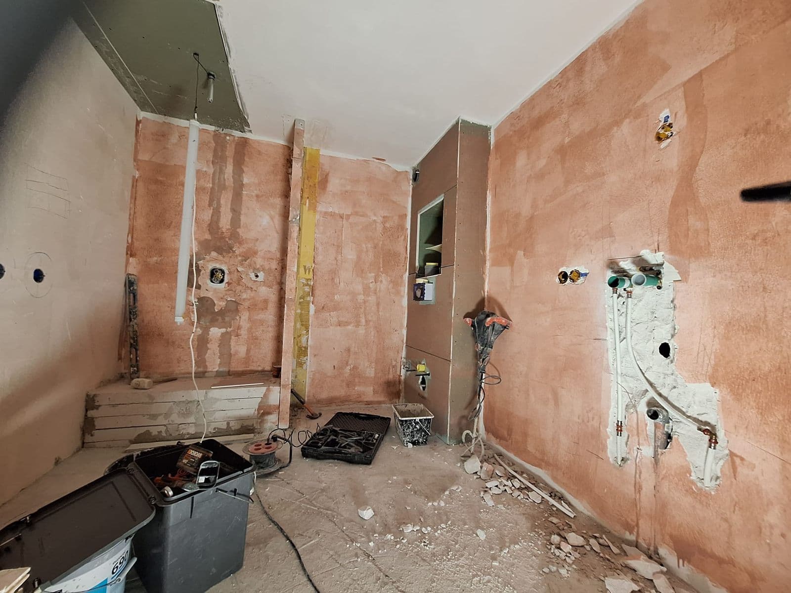 Renovatie – complete nieuwe waterleidingen: tijdens het werk, foto 1