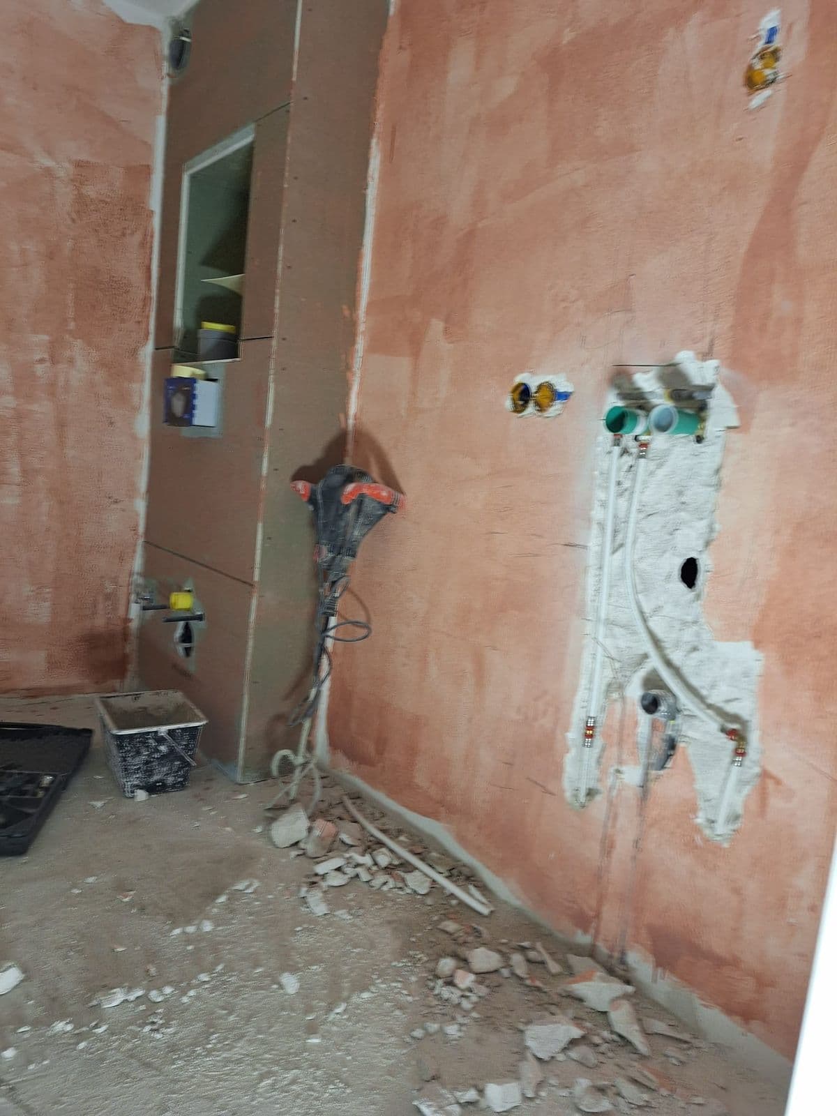 Renovatie – complete nieuwe waterleidingen: tijdens het werk, foto 2